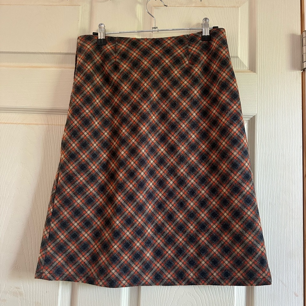 Women’s Plaid Skirt